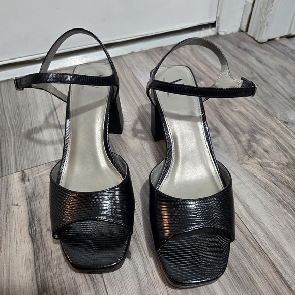 Worthington Shoes Lessing Block Heel Square Toe Sandals Sz 9.5 - Picture 3 of 7